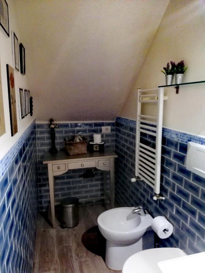 Casolare Isabella "Il Rifugio Dei Vinili" And Alice'S Room Ponsacco Luaran gambar